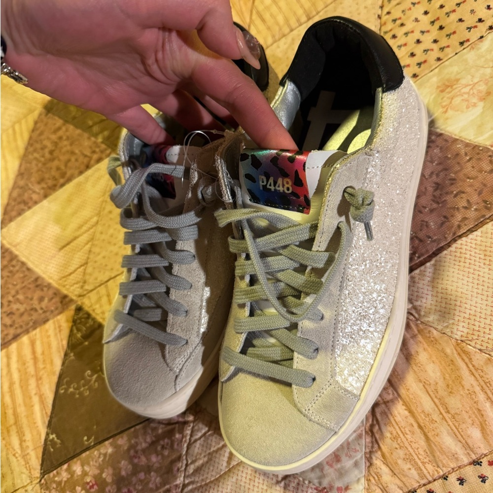New without box or tags P448 Stylish Women's Glitter Sneakers size 7